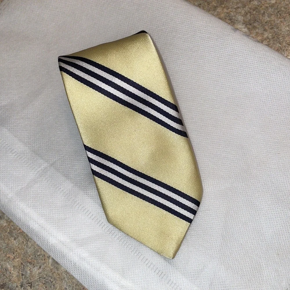 Children’s Place Yellow and Blue Tie GUC